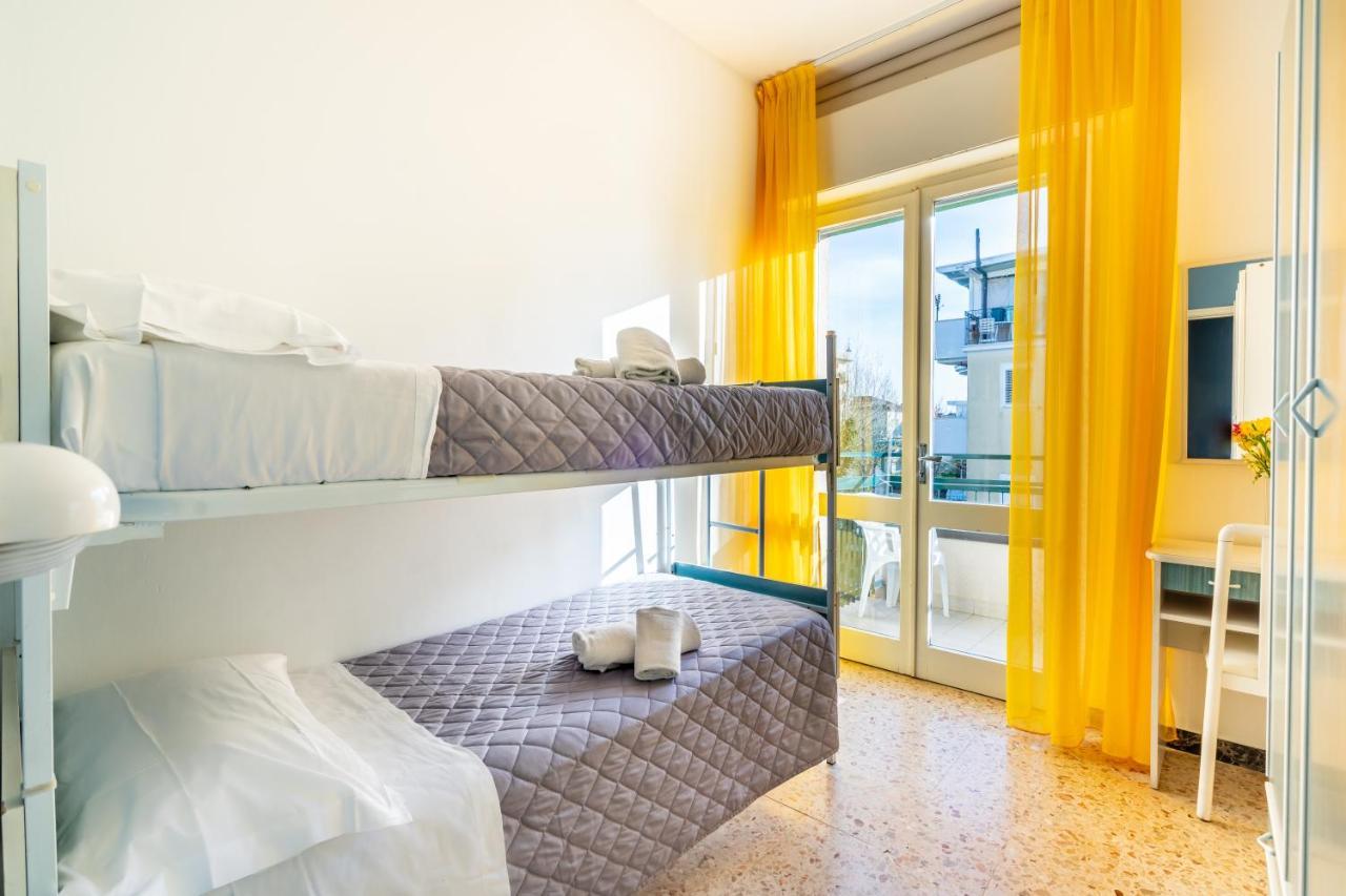 Hotel Viscount Riccione Exteriör bild